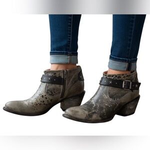 MISS MACIE HISSY FIT Cowboy Boots,  Ankle, Leather Western BOOTIES sz 8